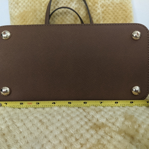 Michael Kors Jet Set Medium Leather Snap Pocket Tote Brown - Picture 5 of 10